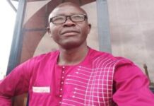 Koï, le ‘docteur en insulte’, révèle le vrai visage de Baïpo-Temon : Hémorragie des cerveaux et diplomatie en lambeaux ! Koï, le ‘docteur en insulte’, révèle le vrai visage de Baïpo-Temon : Hémorragie des cerveaux et diplomatie en lambeaux !