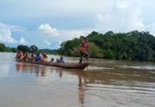 Accident sur la rivière Mbomou : les dépouilles des trois victimes ont finalement été repêchées Drame sur la rivière Mbomou : Deux femmes et un homme portés disparus entre Zemio et Nzapay