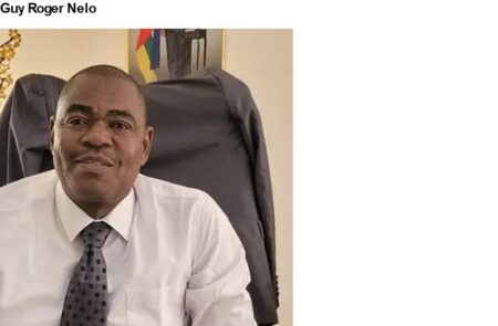 Guy Roger Nelo, Directeur général de la SODIAC dans son bureau à Bangui