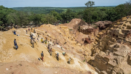 Or, diamants et guerre : comment Wagner finance son emprise en Centrafrique