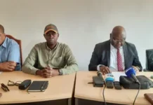 Raymand Adouma , leader du BRDC, dévoile la catastrophe alimentaire sous Touadéra, affirmant que Les Centrafricains ne mangent plus qu’une fois par jour et importent même leur poison Les leaders du BRDC lors de leur conférence de presse du lundi 12 janvier 2026