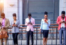 Le divertissement numérique change nos habitudes plus vite qu’on ne le pense Divertissement numérique nouvelles habitudes en ligne et mobile