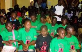 Réunion-Group-armé-enfant-soldat-corbeaunews-fk Centrafrique : Près de 350 000 enfants enregistrés dans les rangs des groupes armés