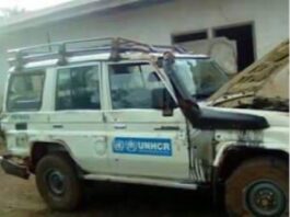 véhicule-de-unicef-braqué-à-Bangassou-corbeaunews-IMG_6mars2018190147 Centrafrique : braquage d'un pick-up de l'UNICEF, assassinat d'un homme, manifestation populaire contre la Minusca, Bangassou est sous tension.