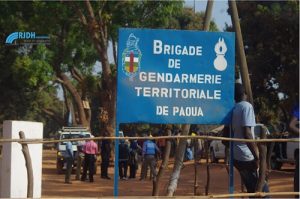 Pancarte-brigade-de-la-gendarmerie-de-Paoua, illustrant l'article sur Paoua : Les gradés de la gendarmerie transforment les barrières en points de racket des usagers