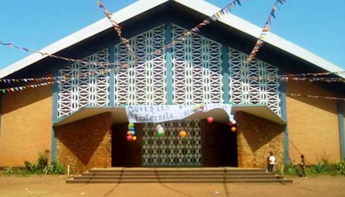 bâtiment de l'église Notre Dame de Fatima eglise-Notre-Dame-de-Fatima-Bangui.-IMG_5mai2018071925 rencontre fraternelle et temps de prière inter-religieux pour les défunts de Centrafrique le 25 novembre