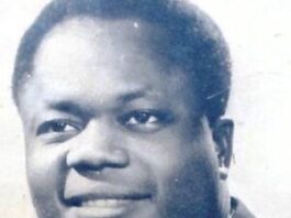 Monsieur Bernard-Christian Ayandho. CopyrightSimbi bernard-ayano-corbeaunews-centrafrique Centrafrique : Ayandho Bernard Christian « ABC » (15 Décembre 1930 -18 Décembre 1993) – 25 ans déjà…