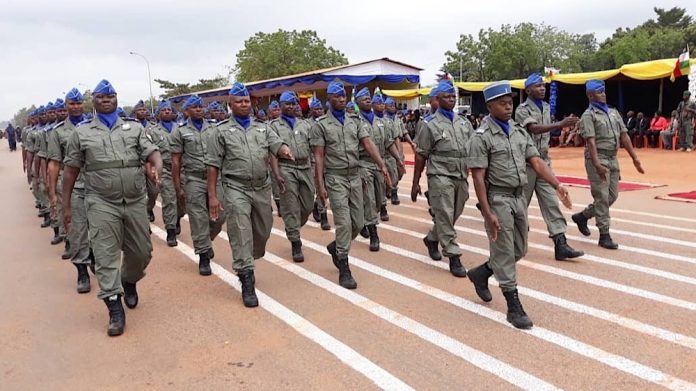 Défilé militaire du 1er décembre 2018 sur l'avenue des Martyrs à Bangui. CopyrightMINUSCA defile-militaire-premier-decembre-2018-corbeaunews-minusca Centrafrique : Le roi du Maroc Mohammed VI et le Cheikh Khalifa ben Zayed Al Nahyan ont félicité Faustin-Archange Touadera à l’occasion de la journée de la République.