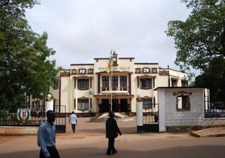 Hôtel de ville de Bangui. CopyrightDR mairie-de-Bangui-en-centrafrique RCA : Mairie de Bangui, quatre mois d’arriéré de salaire remontent les nerfs du personnel