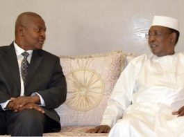 Le Président Faustin Archange Touadera et son homologue tchadien Idriss Deby à Ndiamena. CopyrightDR