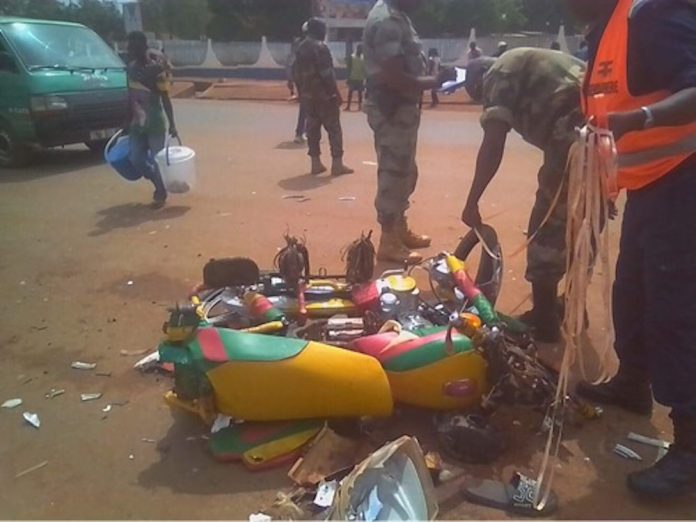 moto-accidentée-avenue-martyrs-Socatel-IMG_13mars2018170952 RCA : deux gendarmes tués dans un accident de circulation à Bangui