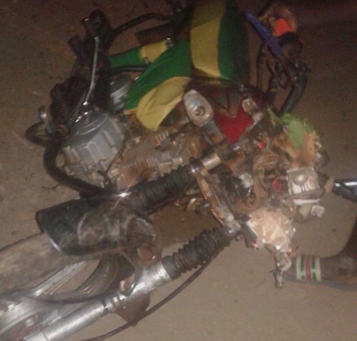 moto-accidentée-nguerengou-route-de-Damara-IMG_1mai2018214041