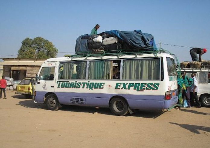 car-touristique-express-cameroun-bientot-en-centrafrique L’implémentation prochaine du groupe camerounais de transport express en RCA fait débat.