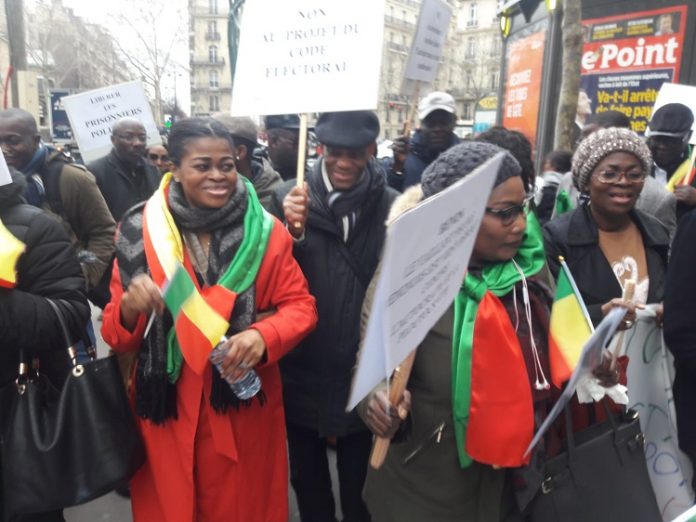 marche-de-la-diaspora-béninoise-à-Paris-par-cnc BENIN : La diaspora béninoise met Patrice Talon en garde contre l’exclusion de l’opposition des élections législatives prochaines