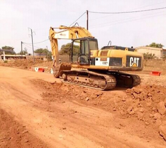 travaux-de-route-par-societe-satom-bouar-baoro Centrafrique : travaux de bitumage Bouar-Baoro suspendus par SATOM.