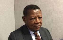 Lambert Mende dans les studios de VOA Washington le 31 janvier 2018 Lambert-Mende-dans-les-studios-de-VOA-Washington-le-31-janvier-2018 Lambert Mende, l'ex-porte-parole du régime Kabila brièvement arrêté puis relâché