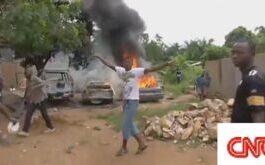 bangui-paralysée-et-incendie-dun-véhicule Centrafrique : bref blocage de circulation sur l’avenue des martyrs par des ex-Seleka.