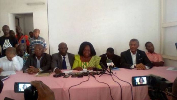 conférence-de-presse-de-14-partis-politiques-dopposition-togolaise Togo : l'opposition en rangs serrés pour les élections locales