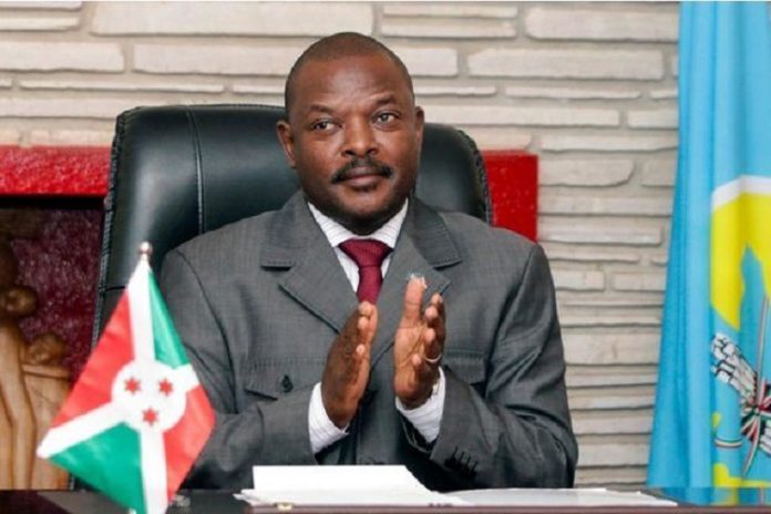 le-Président-burundais-Pierre-Kurunziza-recompense-sa-fille-de-12-ans-le-premier-mai-2019 Burundi : le Président Nkurunziza recompense sa fille de 12 ans le 1er mai