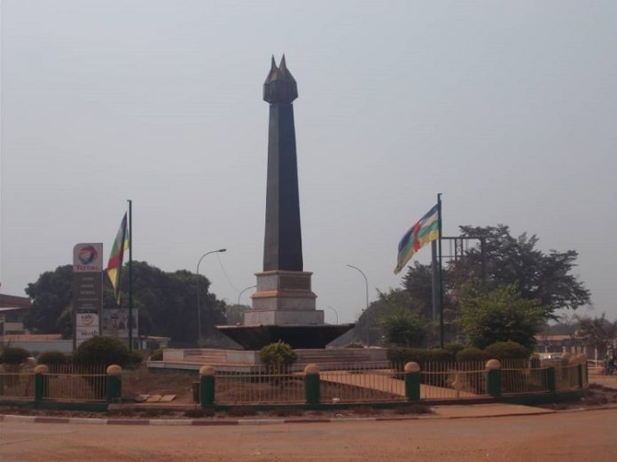 rond-pont-des-martyrs-bangui-corbeaunews-mickael La République centrafricaine célèbre la journée nationale des victimes