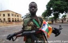 un-enfant-rebelle-de-la-seleka-en-Centrafrique Les enfants de Centrafrique souffrent de la crise