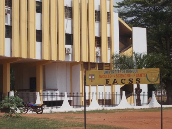 faculté-des-sciences-université-de-bangui-1 Centrafrique : manifestation des enseignants universitaires à Bangui.