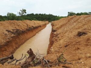 pollution-environnementale-par-la-société-chinoise-à-Bozoum-en-Centrafrique Catastrophe environnementale à Bozoum : un rapport d’enquête parlementaire met en lumière une véritable mafia au sommet de l’État.