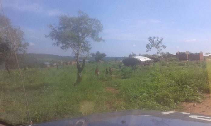 un-village-proche-de-bambari-par-CNC. Centrafrique : débandade générale aux villages Liwa et Akpé après la mort d’un éleveur peul.