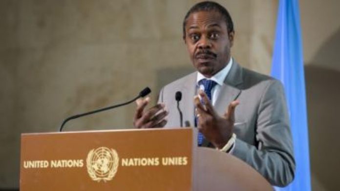 Le ministre de la Santé du Congo-Oly Ilunga-lors d'une conférence de presse à l'issue d'une réunion des Nations Unies sur Ebola Le-ministre-de-la-Santé-du-Congo-Oly-Ilunga-lors-dune-conférence-de-presse-à-lissue-dune-réunion-des-Nations-Unies-sur-Ebola Le ministre de la Santé de la RDC démissionne