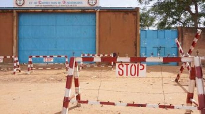 prison-centrale-de-Ouagadougou-au-burkina-faso-chez-bbc Burkina-Faso : Onze personnes en garde à vue retrouvées mortes