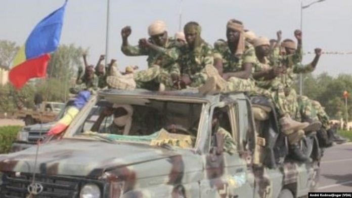 Arrestation de militaire au Tchad - VOA - André Kodmadjingar Arrestation-de-militaire-au-Tchad-VOA-André-Kodmadjingar Tchad : trois assaillants tués dans l'attaque d'une gendarmerie dans le Nord.