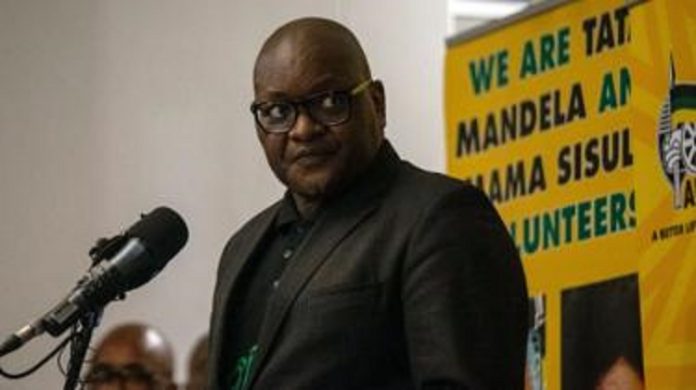 David Makhura, premier ministre de la province de Gauteng David-Makhura-premier-ministre-de-la-province-de-Gauteng Arrestation massive d'étrangers en Afrique du Sud