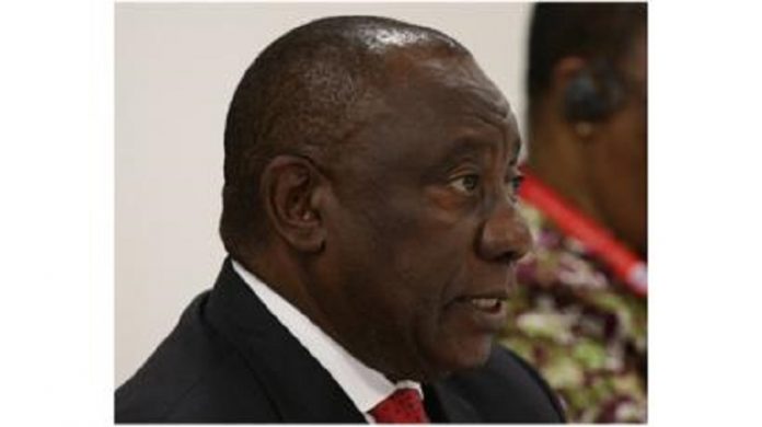 Le-président-Ramaphosa-échappe-à-une-censure Le président Ramaphosa échappe à une censure