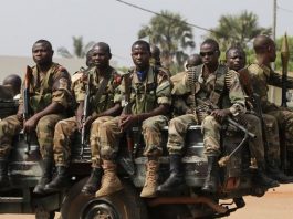 des soldats faca à Bangui le 8 janvier 2013 par RFI