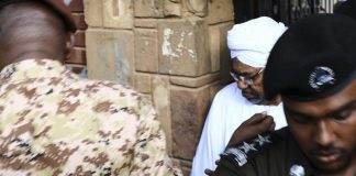 Omar al-Bashir a pris le pouvoir lors d'un coup d'Etat en 1989 et a été renversé par les militaires en 2019 (photo d'archive).