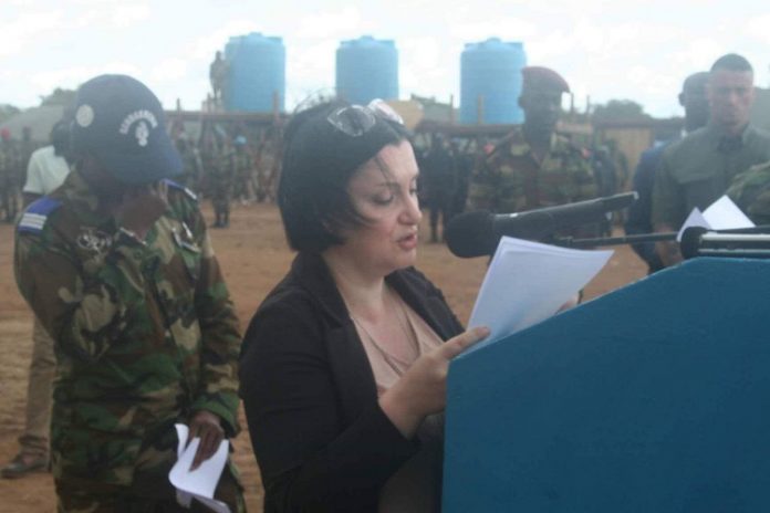 Madame l'Ambassadrice de l'Union européenne en Centrafrique Samuela Isopi le 16 octobre 2019 à Bouar. Crédit photo : Cyrille Jefferson Yapendé /CNC samuela-isopi-de-lunion-européenne-en-centrafrique-lors-du-lancement-des-forces-de-lunité-spéciale-de-sécurité-à-bouar-le-16-octobre-2019-par-cyrille-jefferson-yapendé Discours de l'Ambassadrice de l'Union européenne en République centrafricaine Samuela Isopi à Bouar