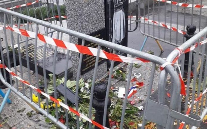 Un individu, encore non identifié, a vandalisé, ce jeudi soir, la stèle des soldats Africains. Le Maire de Sarcelles a porté plainte. la-stèle-des-soldats-africains-de-larmée-française-à-sarcèle-en-france-a-été-vendalisée France / Sarcelles : la stèle des soldats Africains a été profanée