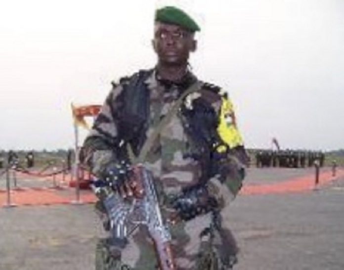 le Commandant de la gendarmerie Olivier Koudemon alias Gbangouma, alors officier de sécurité de l'ancien Président François Bozizé. capitaine-Koudoumon Grave incident à Bangui entre les gardes présidentiels et les gendarmes.