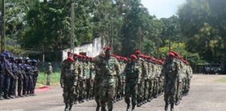 parade militaire à Berengo lors de la sortie officielle@Erick Ngaba