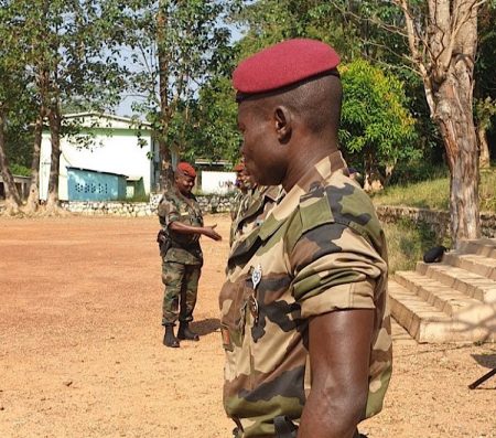 le chef d'État major des forces armées centrafrcaines (FACA), le général zéphirin mamadou, le mardi 24 décembre 2019 au camp Kassaï. Crédit photo : CNC.