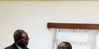 michel djotodia après son retour à bangui le 10 janvier 2020 et reçu par un ministre