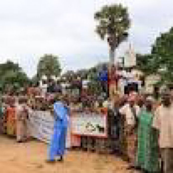 les-déplacés-de-kaga-bandoro-au-centre-ouest-de-la-République-centrafricaine-par-la-minusca-1 Centrafrique :Incendie dans un camp des déplacés à Kaga-Bandoro.