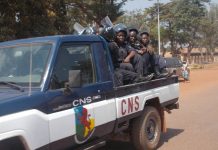 Une patrouille de la compagnie nationale de sécurité (CNS) dans une rue de Bangui. Photo CNC / ickael Kossi