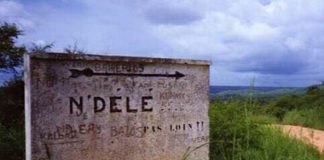 Bienvenue à Ndélé contre le mur. Par CNC