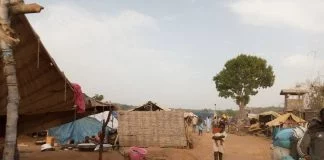 Le camp des personnes déplacées proche de la base de la Minusca à Ndélé, le 13 mars 2020. Photo CNC / Moïse Banafio.