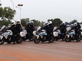 Des gendarmes et policiers en formation de pilotage entièrement financée par la France au profit des FSI. Photo de l'ambassade de France.