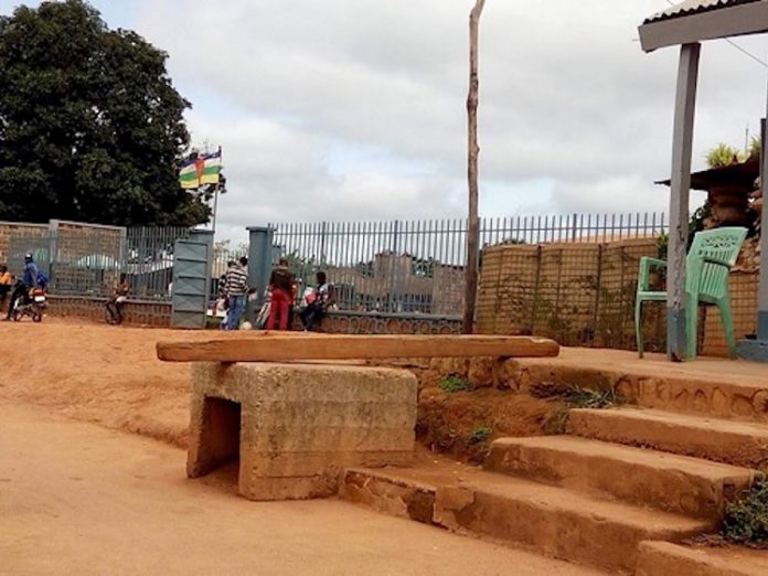 Le service de Douane de Béloko. Photo CNC / Gervais Lenga douane-de-beloko-en-Centrafrique RCA : des FACA pris en flagrant délit de trafic des produits d’alcools frelatés par le service de douane de Béloko