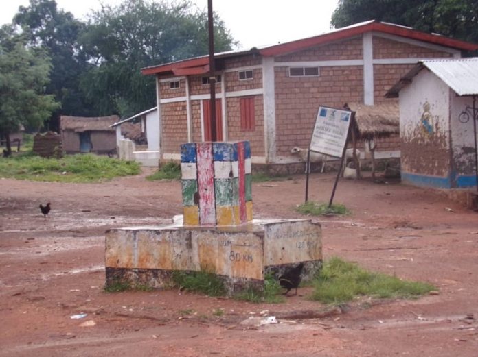 commune de Bavara à 80 kilomètres de paoua sur l'axe Bozoum-Paoua . C'est une village important de la région qui produit massivement et exporte dans la capitale Bangui ses produits