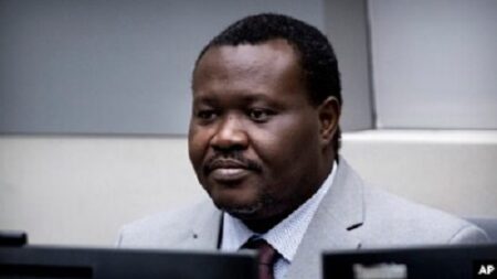 L'ex-chef de la fédération de football de la République centrafricaine Patrice-Edouard Ngaissona ors de sa comparution initiale devant les juges de la CPI à La Haye, aux Pays-Bas, le 25 janvier 2019