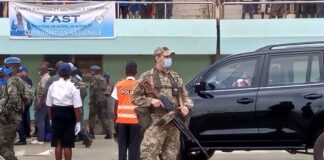 Un mercenaire russe à l'arrivée du chef de l'État Touadera au stade 20 000 place le 27 mars 2021 par CNC